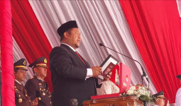 Ketua DPRD Kukar Bacakan Teks Proklamasi di Upacara HUT RI ke-77