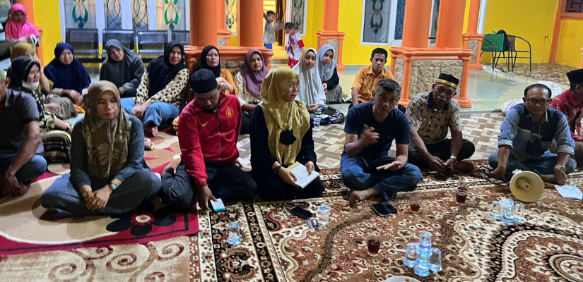 Anggota DPRD Kukar, Farida melaksanakan reses tahap II masa sidang II di Kelurahan Karya Merdeka dan Bukit Merdeka, Kecamatan Samboja.