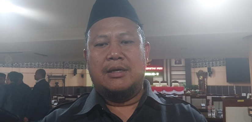 Ketua DPRD Kukar, Abdul Rasid.