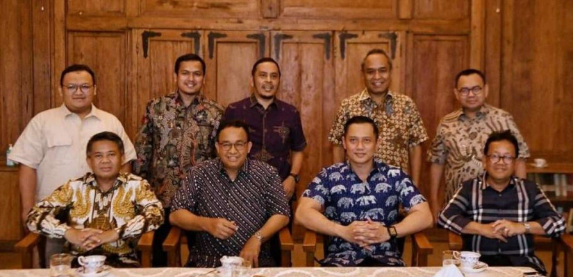 Sejumlah petinggi Partai Nasdem, Partai Demokrat, dan PKS bertemu dan membahas masalah koalisi menyongsong pemilu presiden di rumah Anies Baswedan di Jalan Lebak Bulus II Dalam, Cilandak, Jakarta Selatan, Selasa, 25 Oktober 2022.