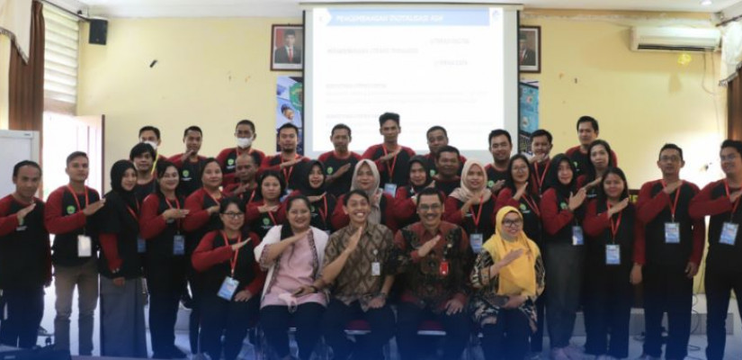Muhammad Faisal saat membuka pelatihan Multimedia Tingkat Dasar Bagi Penyuluh Pertanian Kabupaten Kutai Barat (Kubar) pada Kamis 10 November 2022 lalu.