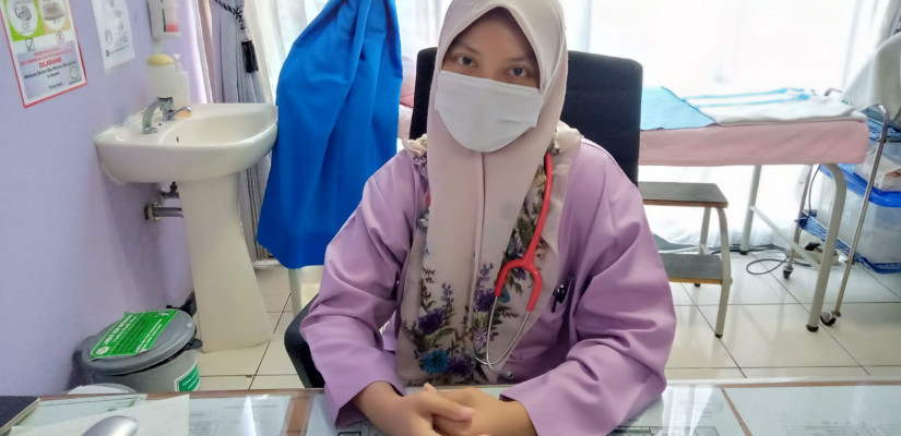Dokter Spesialis Anak RSUD Bontang dr Arlita Eka Putri Vivin Puspitasari, Sp.A saat ditemui di ruang kerjanya.