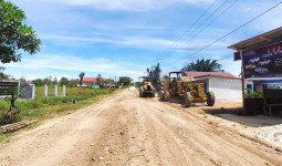 Tahun ini, DPU Kutim Mulai Perbaiki Jalan di Kilometer 106 Rantau Pulung