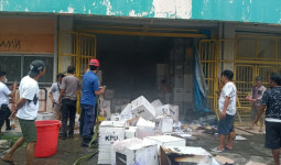 Gudang Kotak Suara Kardus Milik KPU Terbakar di Samarinda