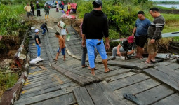 Rp400 Juta Digelontorkan Untuk Tangani Jembatan Ambruk di Muara Muntai