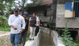 Drainase Tuntas, Warga Desa Badak Baru Terbebas Banjir