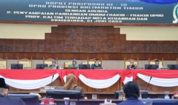 Sekda Kaltim Hadiri Paripurna Ke-19 DPRD tentang Ranperda Pertanggungjawaban Pelaksanaan APBD