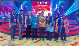Sekkab Kukar Apresiasi Dua Kades yang Berhasil Meraih Anugerah Paralegal Justice Award 2023