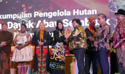 Yayasan Ulin Kutim Terima Kalpataru dari Menteri LHK