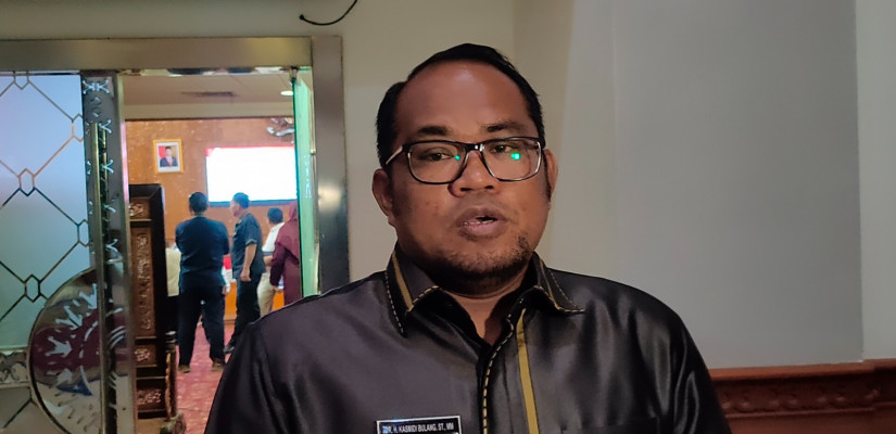 Wakil Bupati Kutai Timur, Kasmidi Bulang.