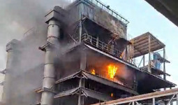 Kebakaran Pabrik Nikel Sanga-sanga Sebabkan 1 Orang TKA Tewas 