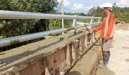 Pembangun Jembatan Teluk Bingkai di Kecamatan Kenohan Progresnya Sudah 84 Persen