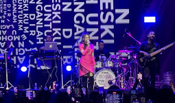Rossa Sukses Gelar Konser Tunggal Perdana di Samarinda