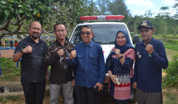 Bupati Kutim Serahkan Dua Unit Ambulans untuk Desa Kadungan Jaya dan Bukit Permata