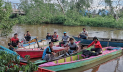 Kelurahan Petung Punya Potensi Wisata Sungai Untuk Melihat Bekantan dan Mancing Udang Galah