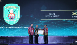 Pemkab Kutim Terima Anugerah Meritokrasi 2023