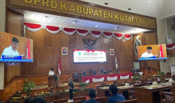 Pemkab Kutim Tanggapi Pemandangan Umum Fraksi DPRD