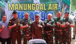 Kolaborasi Pemkab Kukar dan TNI Fasilitasi Kebutuhan Air Bersih Desa Muara Muntai Ilir