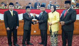 Jimmy dan Sayyid Anjas Nakhodai DPRD Kutim Sementara