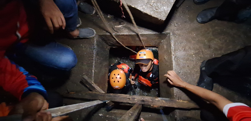 Tim SAR sedang melakukan pencarian korban. (foto/Basarnas Kaltim)