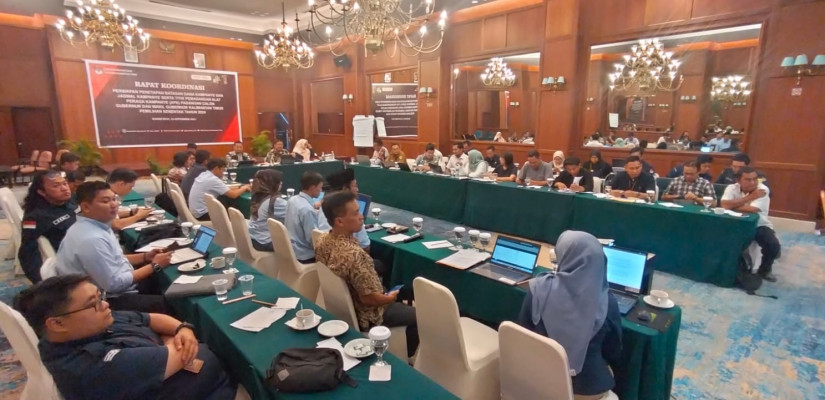 Rapat Koordinasi yang bertujuan mempersiapkan penetapan batasan dana kampanye, jadwal kampanye, dan lokasi pemasangan APK. (Media Center KPU Kaltim)