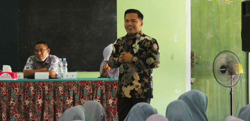 Komisioner Divisi Sosialisasi Pendidikan Pemilih, Partisipasi Masyarakat, dan Sumber Daya Manusia (SDM) KPU Kaltim, Abdul Qoyyim Rasyid. (Foto: Media Center KPU Kaltim)