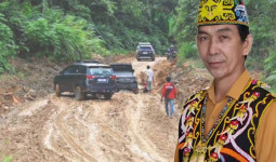 Tokoh Masyarakat Adat Dayak Kritik Kinerja Infrastruktur di Pedalaman Kaltim