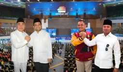 Debat Perdana Pilgub Kaltim di Plenary Hall Sempaja, Tema: Pembangunan dan Kesejahteraan