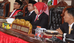 Jabatan Ketua DPRD Kukar Sementara Berakhir, Junaidi Gantikan Farida Jadi Pejabat Definitif