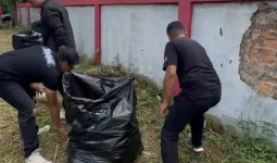 Kebiasaan Unik di Kampanye Edi-Rendi, Bukan Sekadar Orasi tapi Juga Aksi Bersih-Bersih