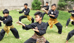 Melestarikan Warisan Budaya, Dispora Kaltim Gaungkan Olahraga Tradisional