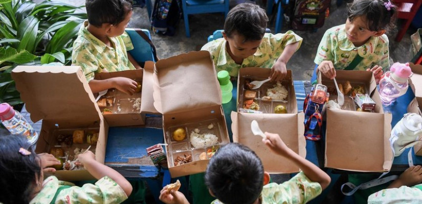 Uji coba program makan bergizi gratis di Samarinda. (IST)