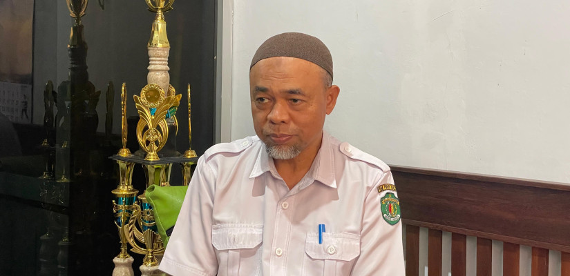 Kepala SMK 16 Samarinda, Musataqorobin. (selasar/yoghy)