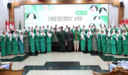 Bupati Kukar Hadiri Peringatan Harlah Fatayat NU ke-75