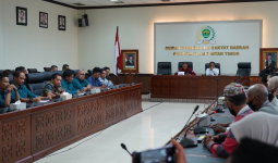 Komisi I DPRD Kaltim Mediasi Sengketa Lahan antara PT MHU dan Warga Jongkang
