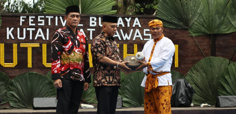 Komitmen Pengakuan Masyarakat Adat Kedang Ipil Didorong Lewat Forum Diskusi di Kukar
