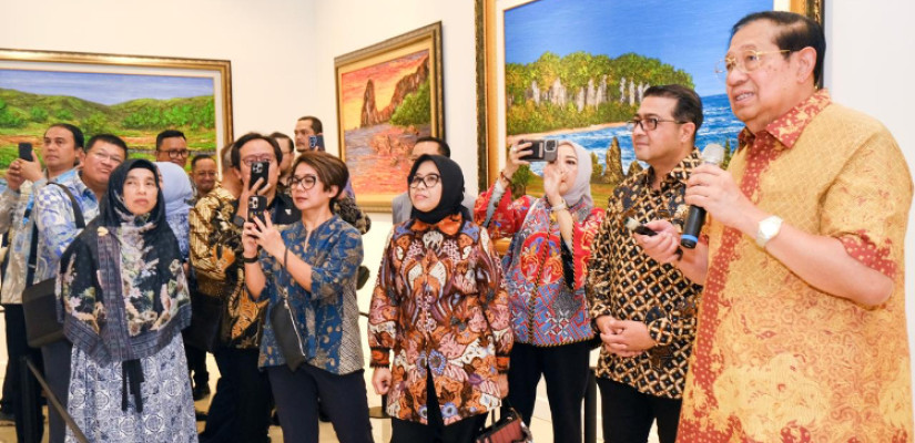 Sambut KemenEkraf di Cikeas Art Gallery, SBY Jelaskan Karya Lukisan, Musik, Puisi Hingga Novel