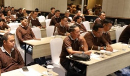 Sekkab Sunggono Tutup Pelatihan Penyusunan RPJMDes Muara Badak