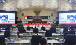 Tujuh Fraksi DPRD Kaltim Soroti Efisiensi, Kemiskinan, dan Kinerja BUMD dalam Laporan Pertanggungjawaban APBD 2024