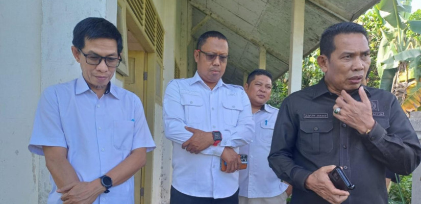 Gedung Sekolah Terbengkalai di Sangatta Selatan akan Diaktifkan, DPRD Kaltim Tinjau Lokasi