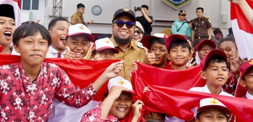 8.420 Bendera Merah Putih Berkibar dari Paser untuk Indonesia