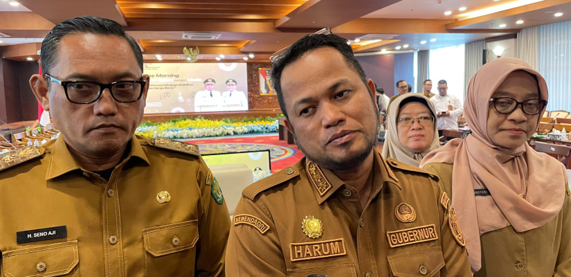 Ditanya Soal Dugaan Intimidasi Pejabat Pemprov ke Mahasiswa, Rudy-Seno Kompak Tak Mau Jawab