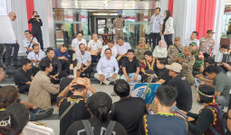 Mahasiswa Geruduk Kantor Gubernur, Tuntut Peningkatan Jalan "Hantu" di Mahulu