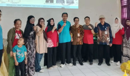 Pemkab Paser Salurkan Bantuan Sembako untuk Perempuan Tangguh Penopang Keluarga