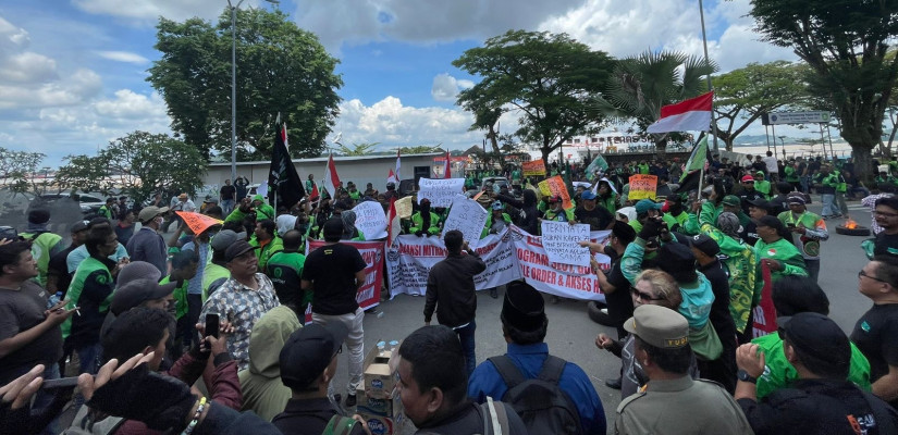 Ribuan Driver Online Demo ke Kantor Gubernur Kaltim, Tuntut Penegakan SK Tarif