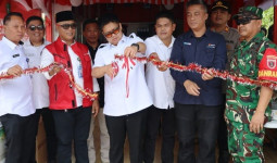 Wabup Kukar Serahkan Sejumlah Bantuan dan Resmikan Koperasi Merah Putih Anggana