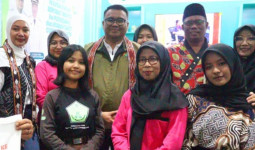 Bupati Kukar Tinjau Expo Erau Adat Kesultanan Kutai Kartanegara