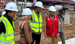 DPRD Kukar Tinjau Progres Proyek Jembatan Besi Baru di Tenggarong, Targetkan Rampung Akhir Desember