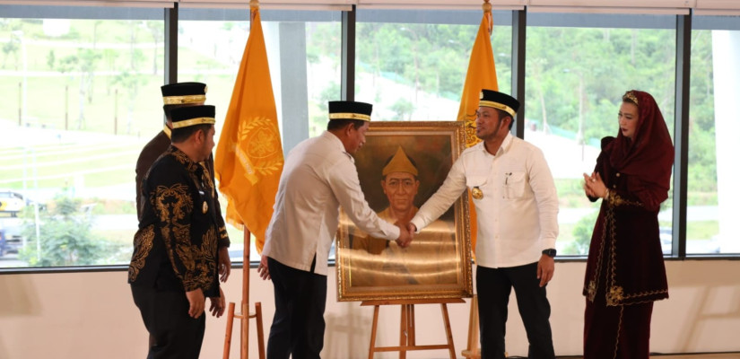 Gubernur Kaltim Resmikan Buku Aji Galeng, Tokoh Paser Penjaga Negeri dan Peletak Peradaban