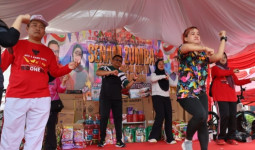 Senam Zumba Bersama Mempererat Silaturahmi Warga Tenggarong